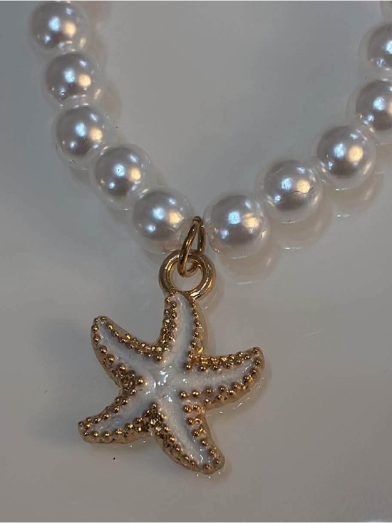 Jewelry - Pearl Style Starfish Necklace - White & Gold